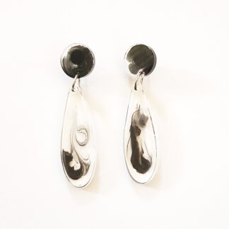 Black & transparent thin drop earrings