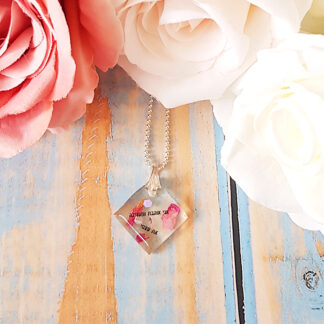 I love and appreciate myself- Hebrew