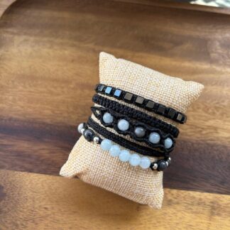 <br>סט צמידים לרוגע, ביטוי עצמי והגנה